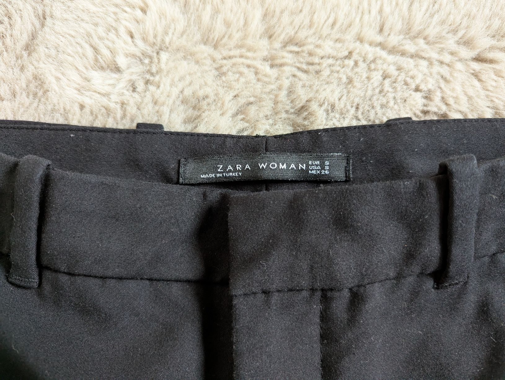 Zara Pantaloni: pantalon Zara S – Nuovo (secondo la descrizione) da Montreux venduto da dem_gyt9 2