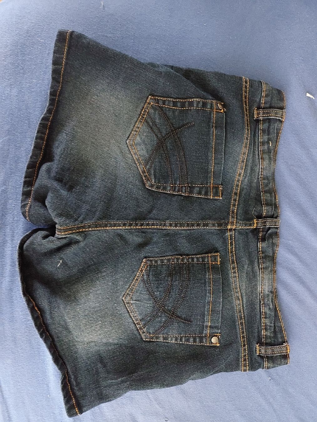 Jeans: Jeans Shorts Damen Grösse 31 – Neuf avec emballage d'origine à Gwatt (Thun) par B.D.999 2