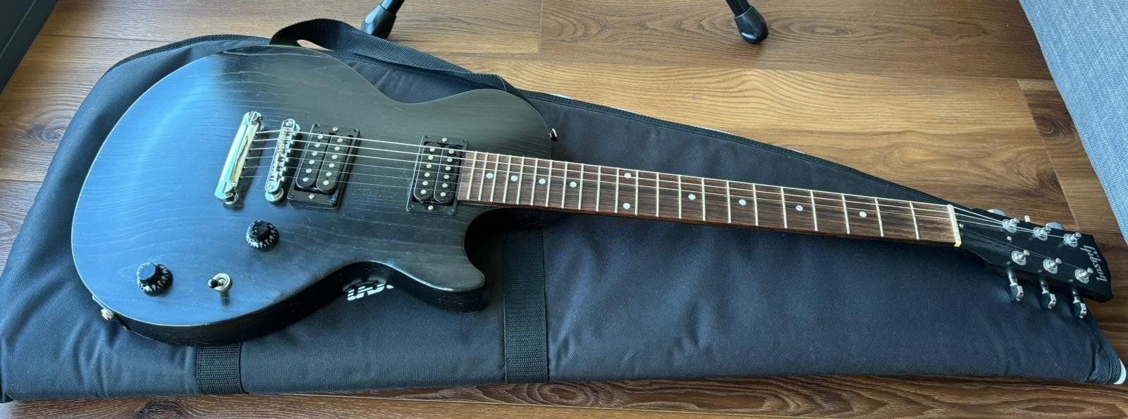 Gibson Strumenti musicali: Gibson Les Paul Custom Studio Worn Ebony – Usato da Villarbeney venduto da Fudomyo 1