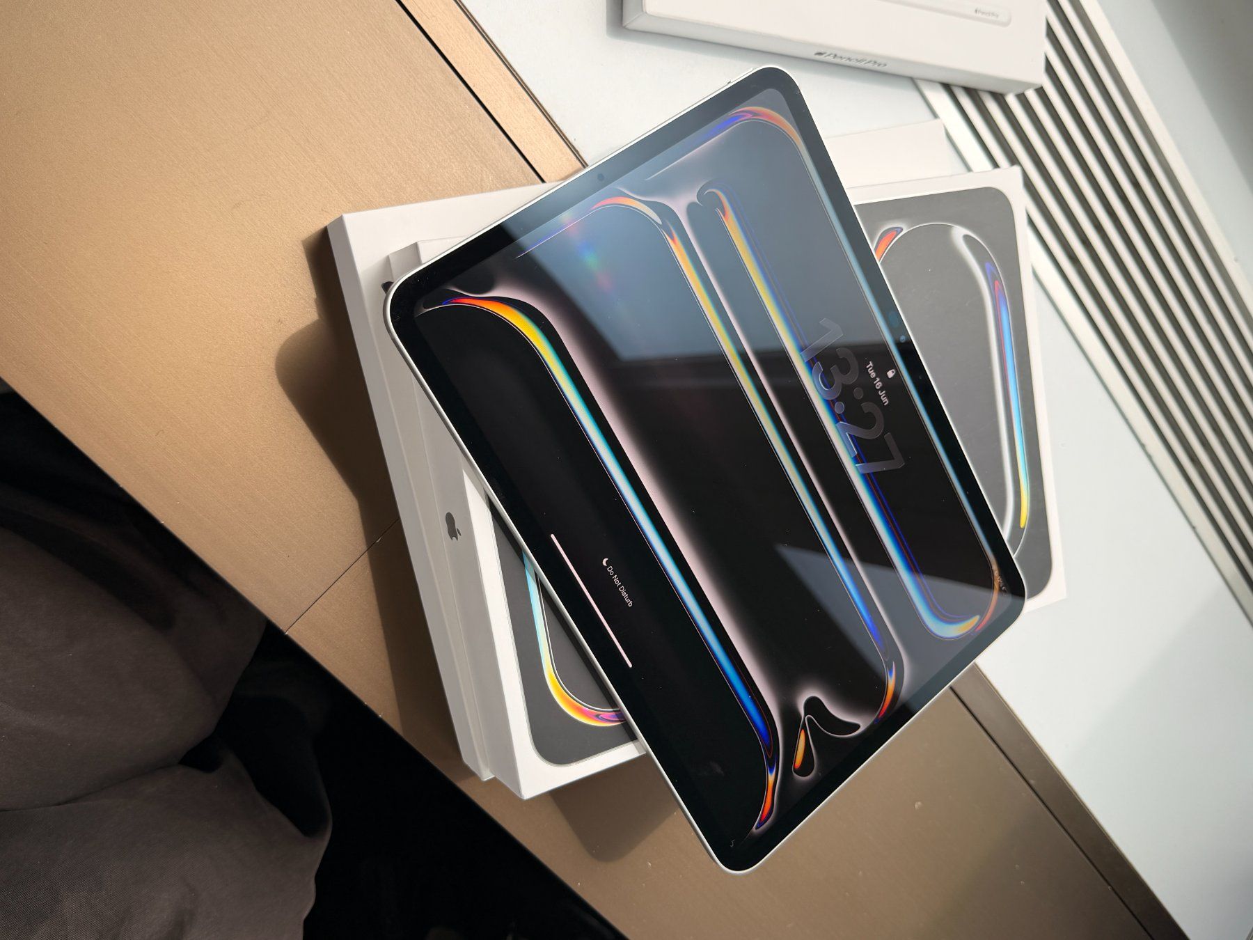 Apple Tablet PC: iPad pro m5,11", 256, silver, magic Keyboard(US)Apple Pencil – Usato da Zürich venduto da hol_tm7m 1