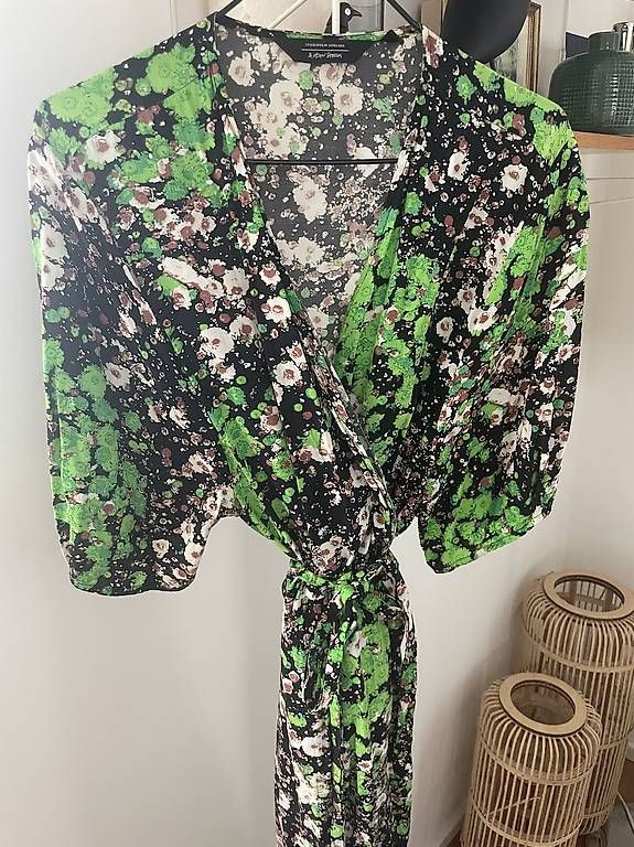 Other Stories Vestiti: & other Stories Kimono Kleid – Usato da Renens VD venduto da siric1996 2