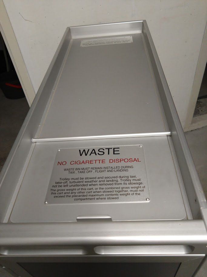 Banconi: Flugzeug Waste Trolley – Usato da Riehen venduto da Danny_68 3