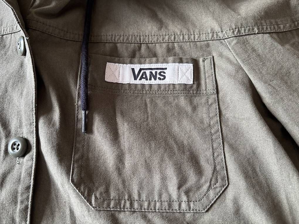 Camicie: Vans Hemd mit Kapuze – Usato da Oberwil-Lieli venduto da kaj_ng8x 1