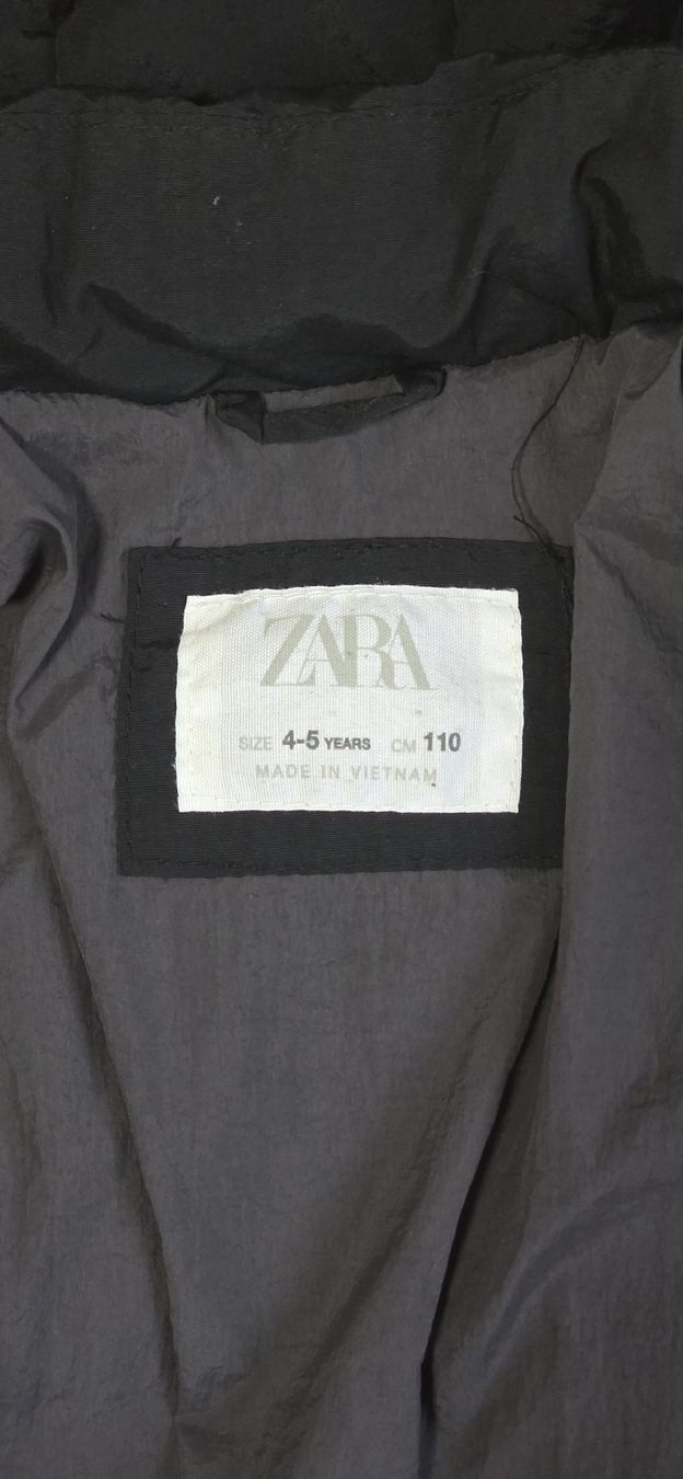 Zara Giacche & Cappotti: Zara Kinder Daunenjacke Gr 110 – Usato da Stäfa venduto da Espresso_Macchiato 1