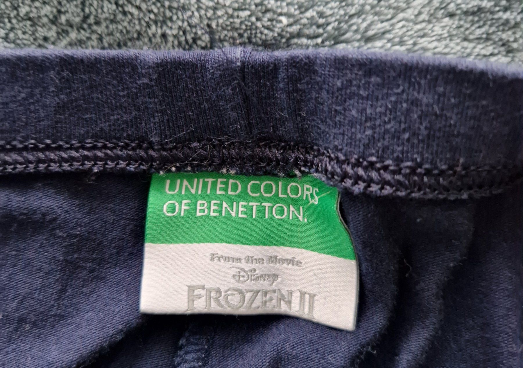 Benetton Pantaloni: Leggings grösse 80 Eiskönigin Elsa – Usato da Heimberg venduto da Eleanor20 2
