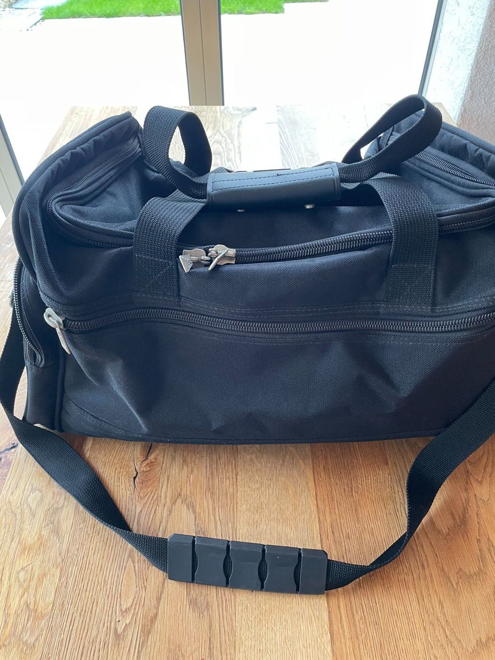 Taschen: Reisetasche schwarz – Gebraucht aus Frenkendorf von aussie22 2