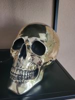 Goldfarbiger Totenkopf Deko