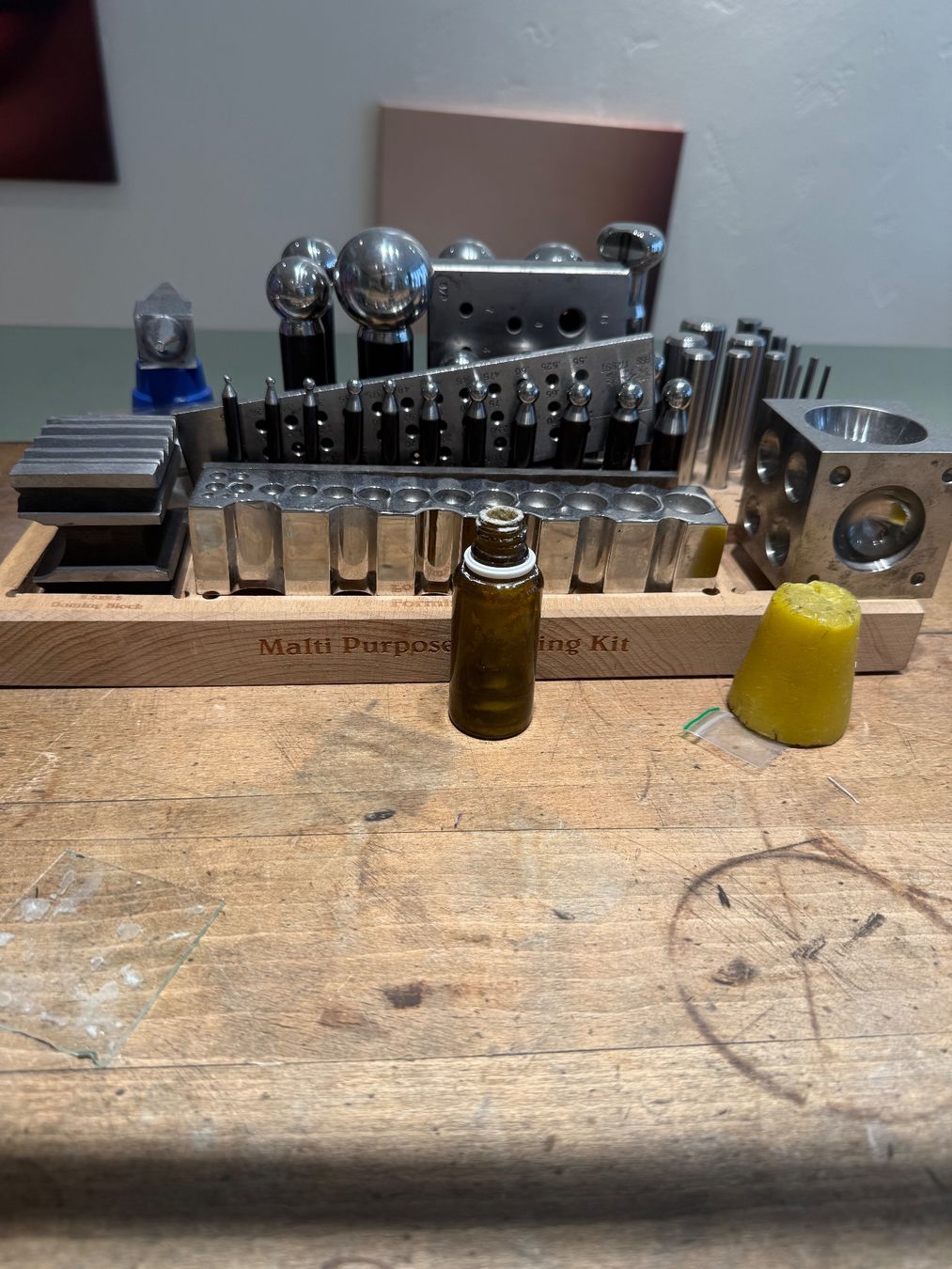 Tutti gli attrezzi: Multi Purpose Metal Forming Kit – Usato da Zürich venduto da gia_68nb