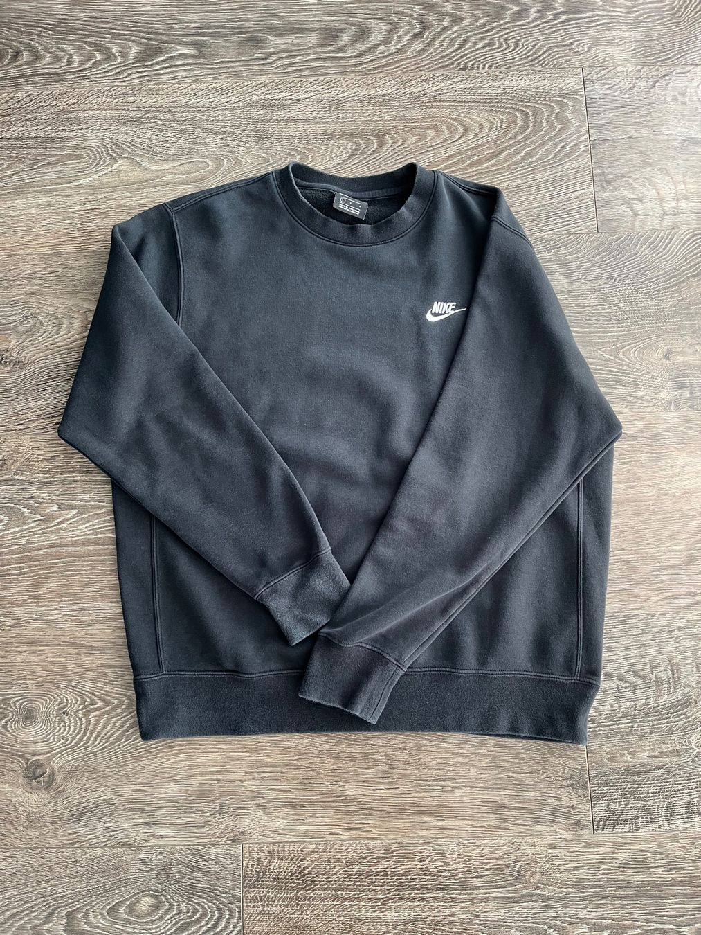 Nike Maglioni & Felpe: Nike Sweatshirt schwarz – Usato da Bülach venduto da eryo343