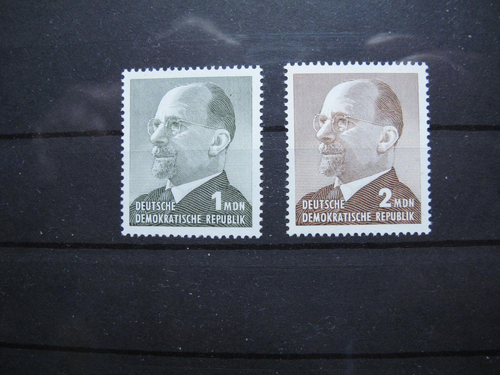 Tutti i francobolli: DDR 1965 Walter Ulbricht Grossform. II** – Usato da Wil SG venduto da fva01
