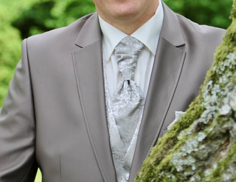 Completi: Anzug Hochzeit Bräutigam – Usato da Urdorf venduto da DennyBennyB 2
