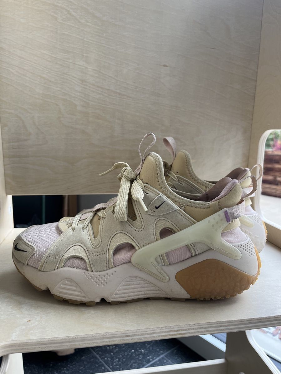Nike Scarpe da donna: Sneakers Nike Air Huarache – Usato da Zürich venduto da Valvolina13