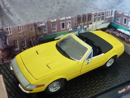 Ferrari 365 GTS/4 1:18