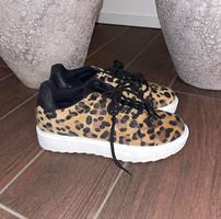 Leo Sneaker
