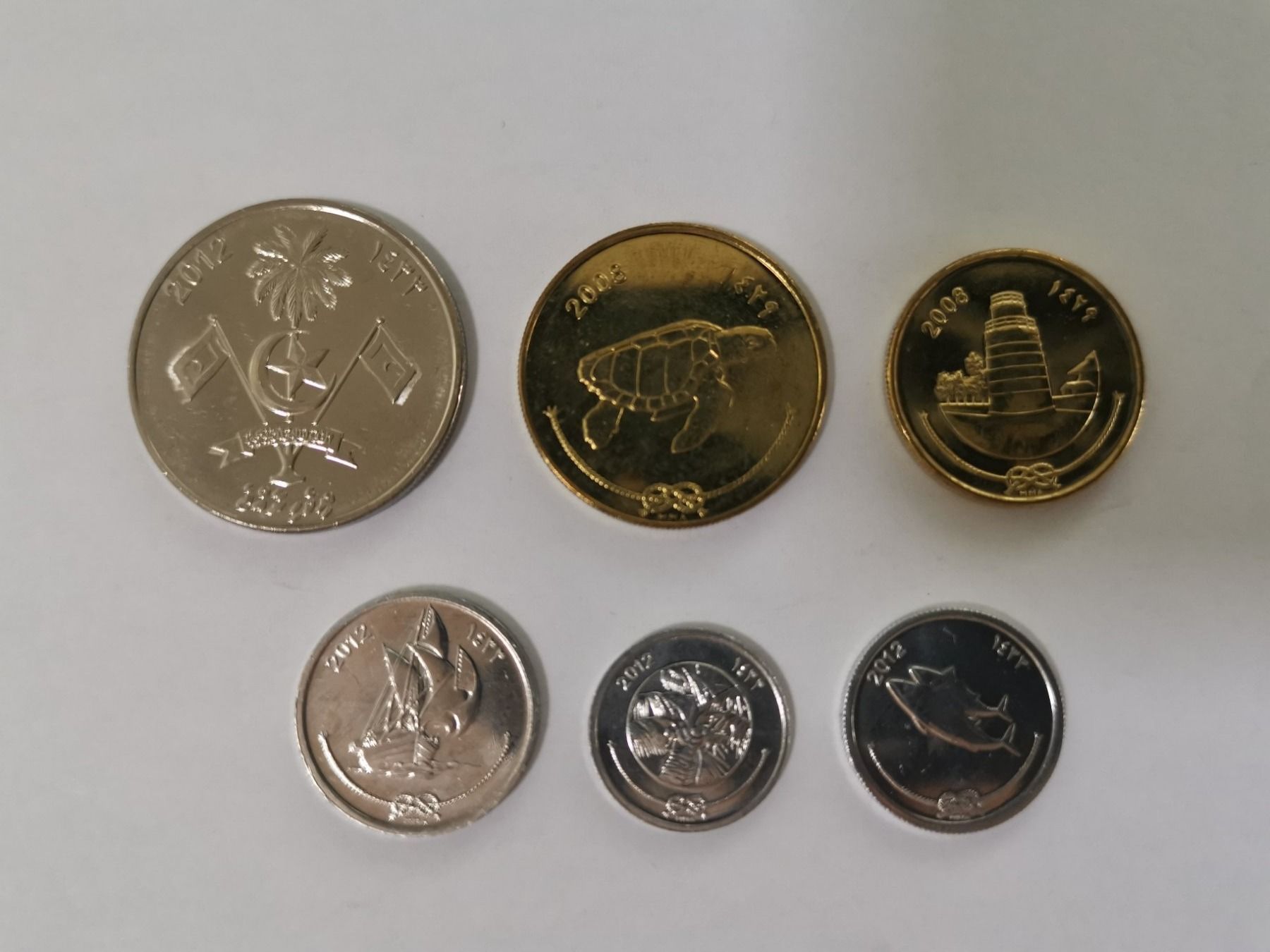 Alle Münzen: Maldives 6 Pieces 2008/12 Occasion _2 – Gebraucht aus Cousset von Patricio77