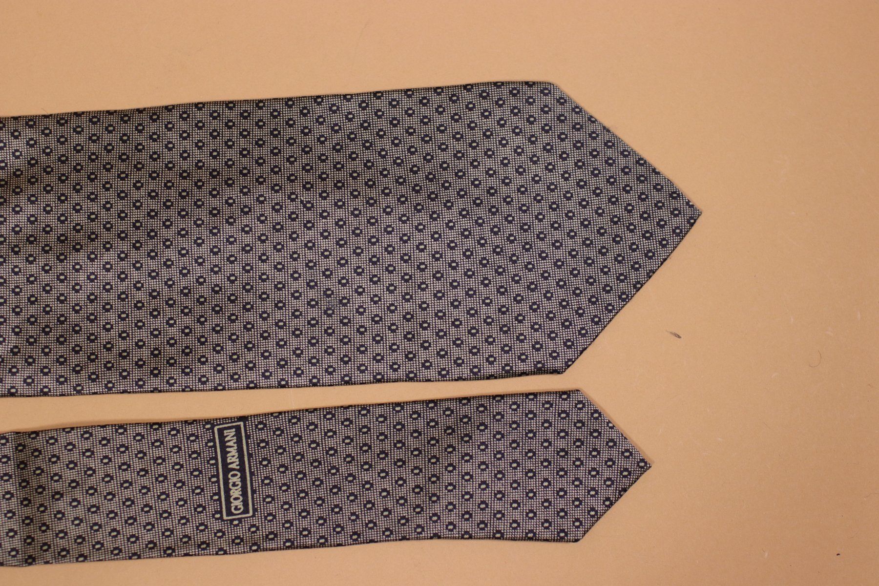 Armani Cravates: Vintage ARMANI Silk Tie – D'occasion à Hombrechtikon par BAZ-Vintage