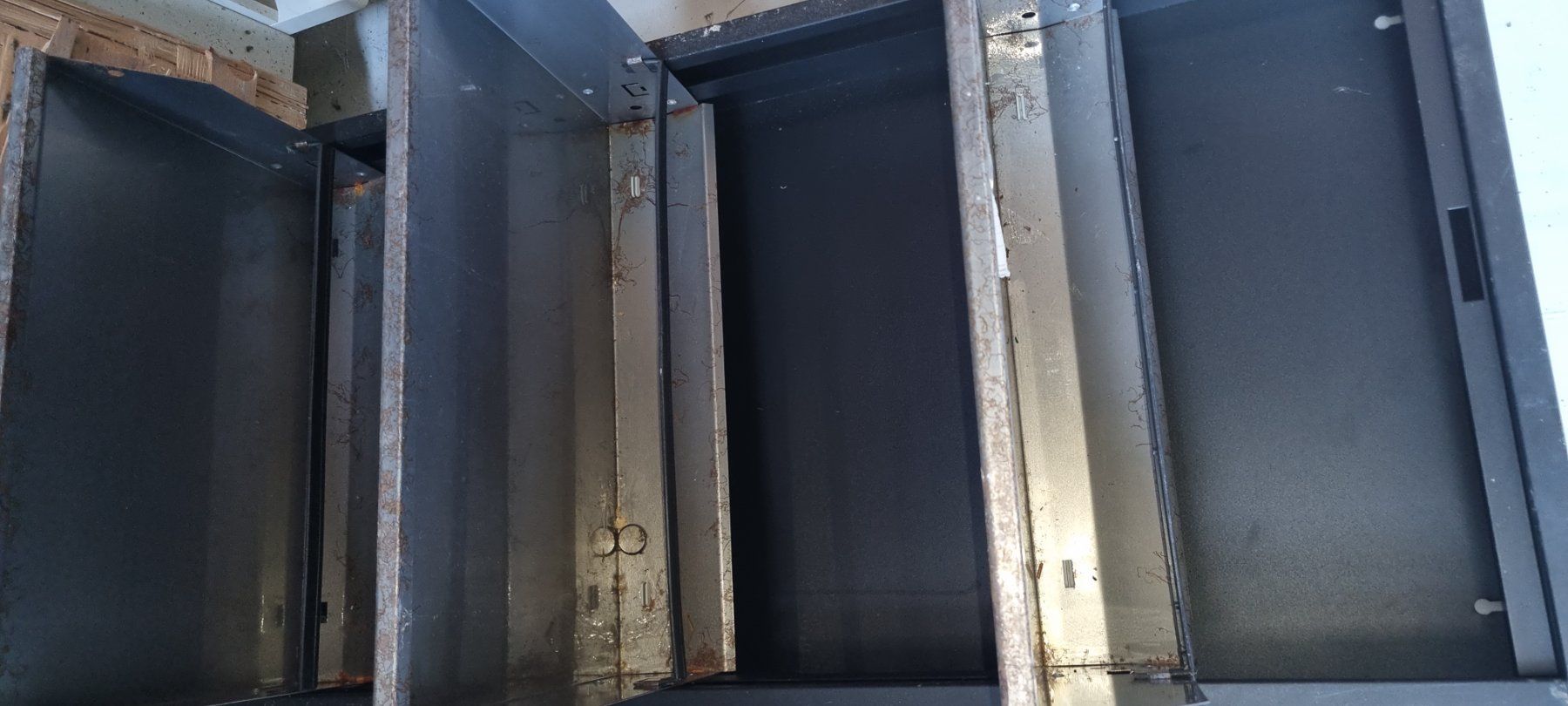 Armadi: Schuhklappschrank – Usato da Grossdietwil venduto da GNOM313 1