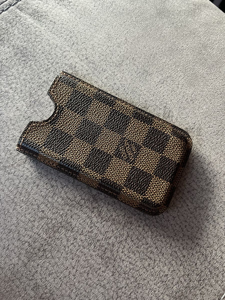 Louis Vuitton Cover & Protezioni schermo: Louis Vuitton Handyhülle – Usato da Schaan venduto da mugerle