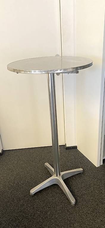 Tische: Bistrotisch – Gebraucht aus Schwarzenbach SG von Miroma1