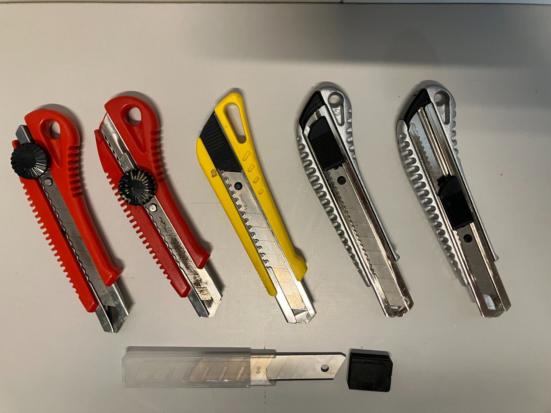 Tutti gli attrezzi: Post. gebr. Profi Cutter/Messer ab 1.- – Usato da Lichtensteig venduto da Buy24International 8