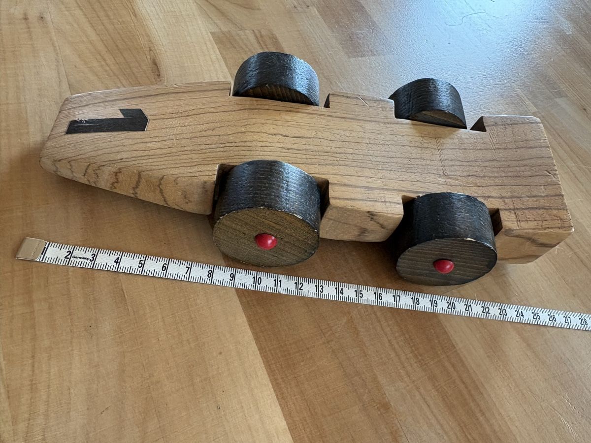 Giocattoli: Formel 1 Auto aus Holz – Usato da Rümlang venduto da SchumBru10