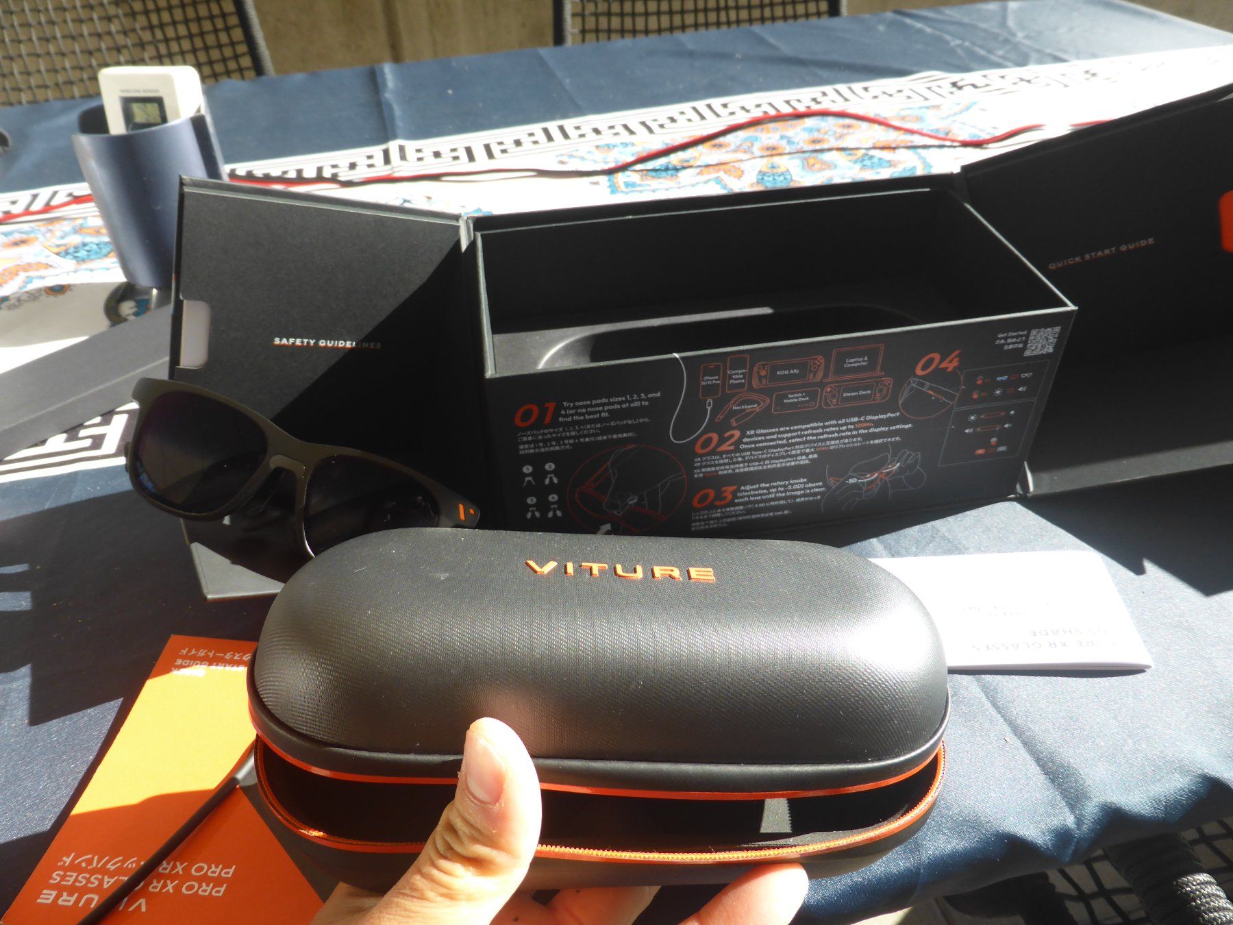 Casco VR: Viture Pro XR extended reality glasses – Usato da Bertschikon (Gossau, ZH) venduto da SJLPHI 3