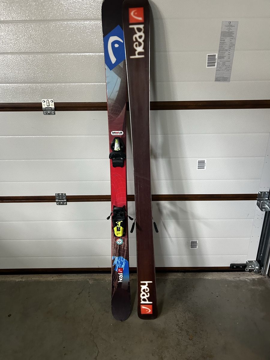 Head Skis: Skis Freestyle Head 161cm – Defekt aus Reconvilier von ako_6n9m 1