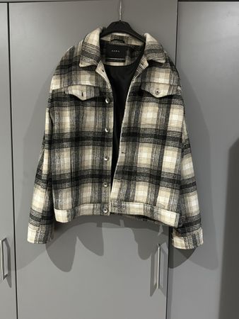 Zara Jacke Holzfäller Look. Grösse L. Top Zustand!