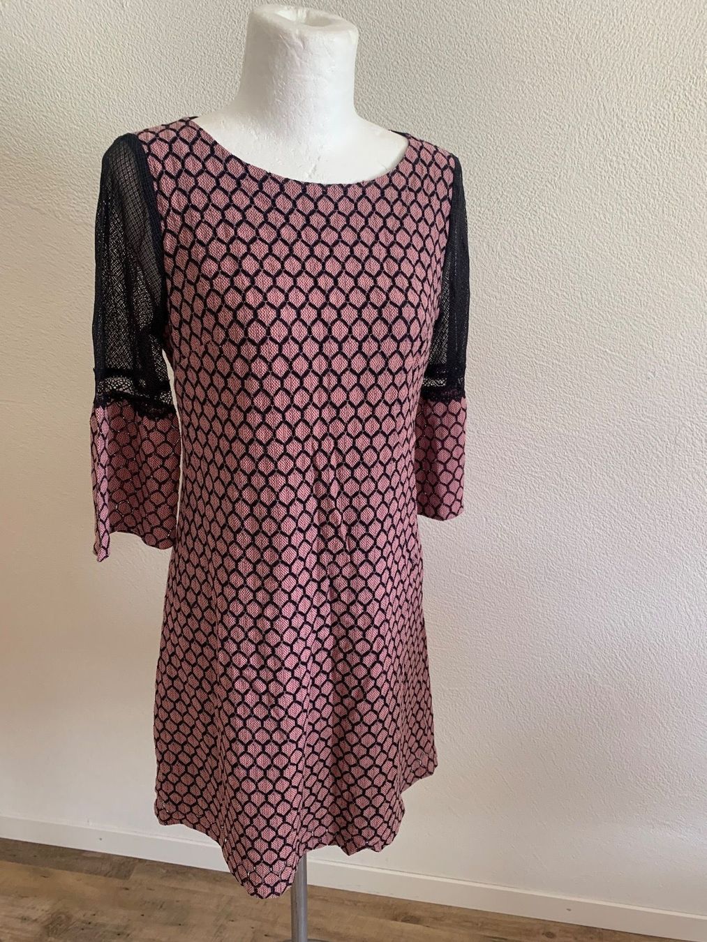 Kleider: Angenehmes tolles Kleid, Gr S, NEU – Neu (gemäss Beschreibung) aus Altendorf von Beauty_Girl83