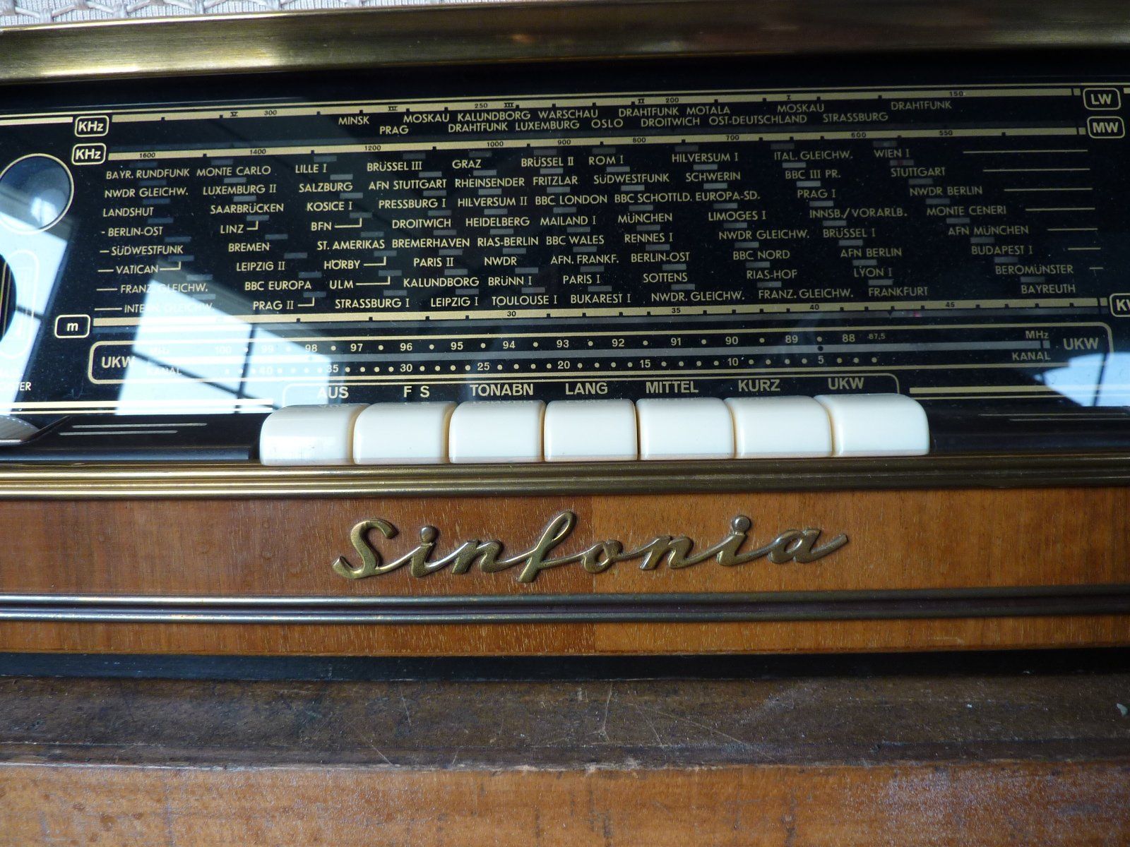 Radios: Röhrenradio Graetz Synfonia 4R mit Bluetooth – D'occasion à Altstätten SG par Toscana1 2