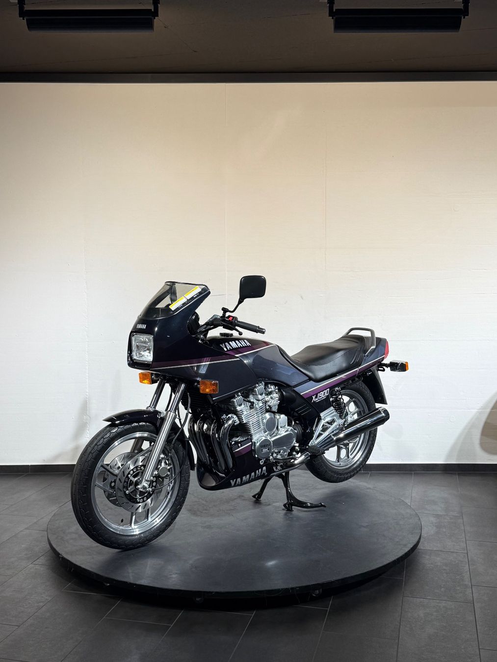 Yamaha Strada: Yamaha XJ900 0Km – Nuovo (secondo la descrizione) da Zell LU venduto da .VR46. 6