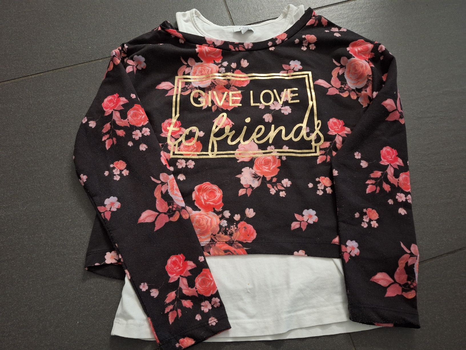 Maglioni & Felpe: 3 Langarmshirt Pullover Gr. 134/140 – Usato da Brittnau venduto da Norge77 4
