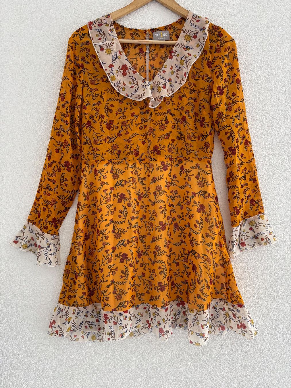 Kleider: Robe – Gebraucht aus Arbaz von CicciStore