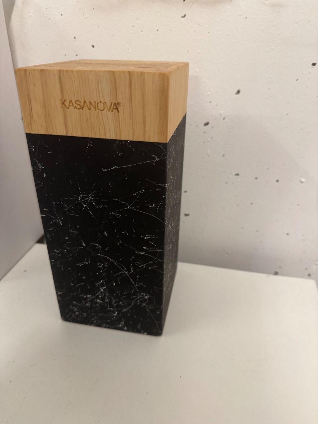 Messer: Knife Holder with marble design – Gebraucht aus Zürich von di_archive