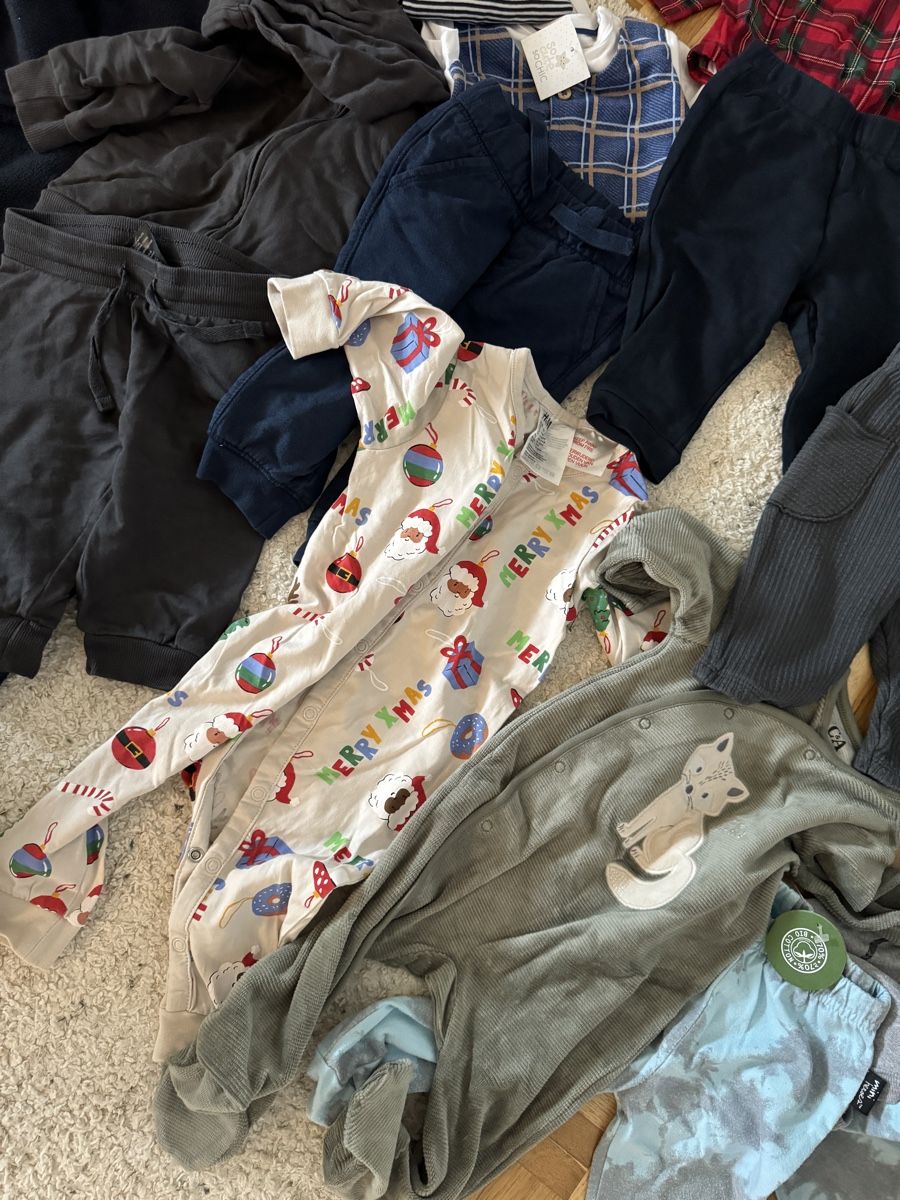 H&M Lotti di vestiti: Babykleider inkl. Sets Gr.68 – Usato da Flawil venduto da pir_x7ff 4