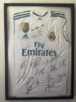 Maillot Real Madrid signé et Encadré - Édition Collector!