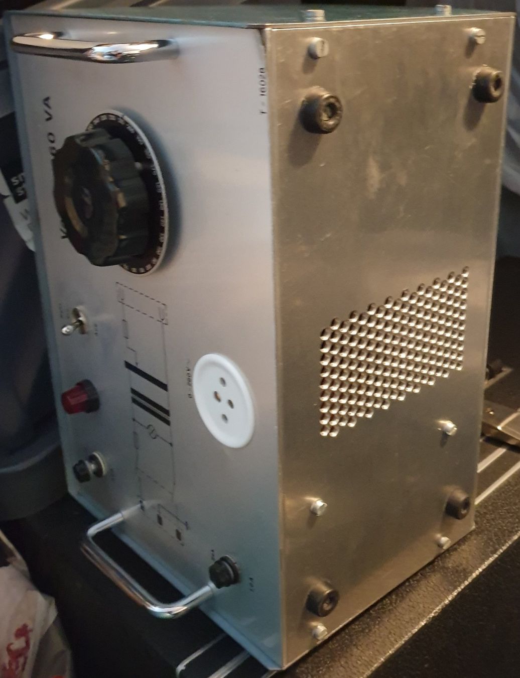 Konverter: Variac mit Trenntrafo 0-260V/260W – Gebraucht aus Horw von  3