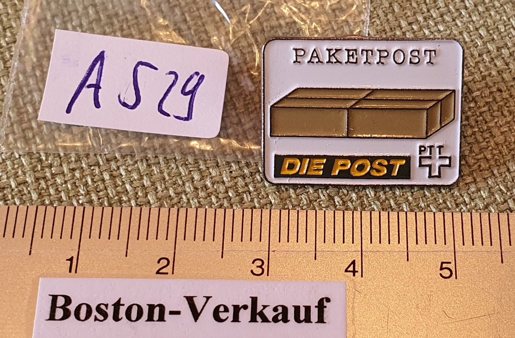 Plaketten & Abzeichen: A529 - Pin PTT Die Post Paketpost – Gebraucht aus Reinach BL von Boston-Verkauf 2