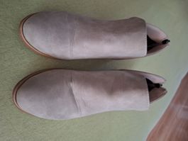 Elegante Wildleder Stiefeletten in Beige - Grösse 37