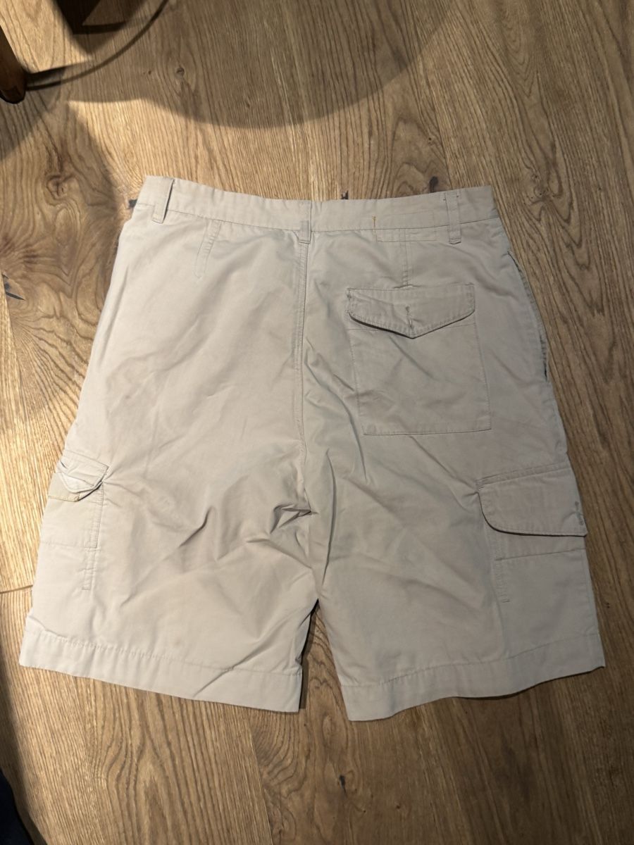 Pantaloni: Etnies Short Beige – Usato da St. Moritz venduto da Bengeee 1