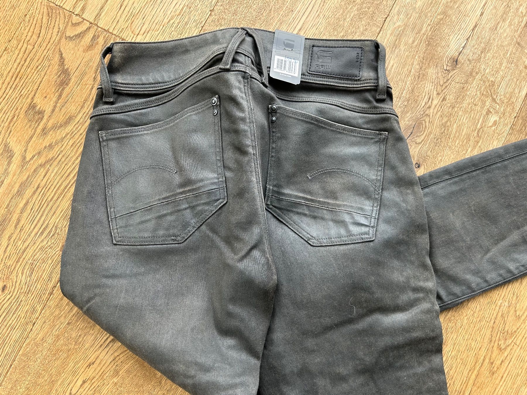 G-Star Jeans: Jeans, G-Star //NEU// 30/34 – Nuovo (secondo la descrizione) da Stettfurt venduto da outlet72 2