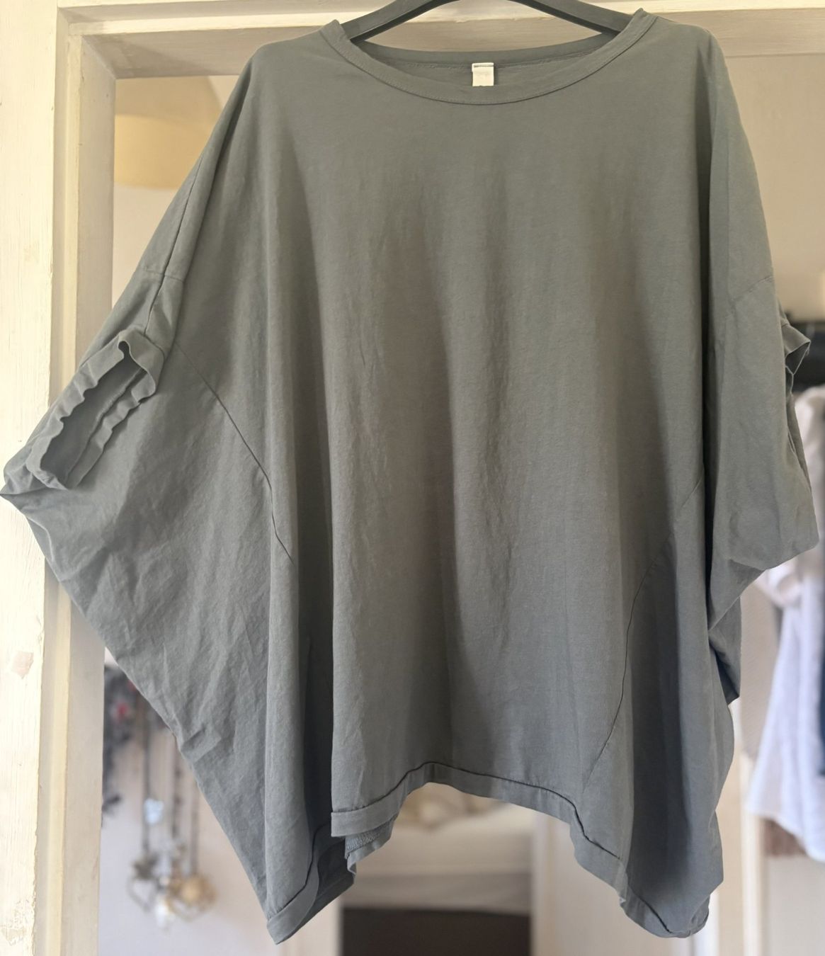 T-Shirts: T-SHIRT OVERSIZE EN COTON!! M – Neu und originalverpackt aus Locarno von NicoNion 1