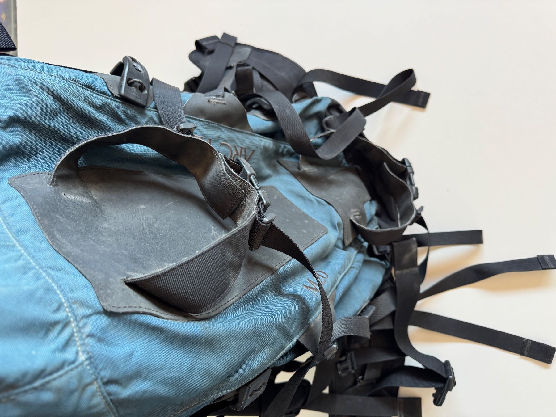 Arcteryx Zaini: Arc'teryx Rucksack M20 Ski/Snowboard backpack – Usato da Neuchâtel venduto da _Easy_to_Find_ 4