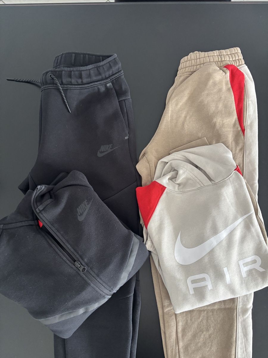 Nike Kleiderpakete & -sets: 2 x Nike Trainer – Gebraucht aus Niederuzwil von Amicio