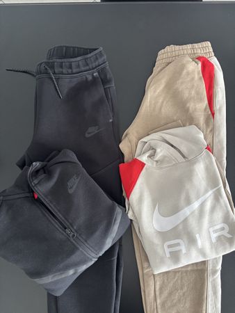 2 x Nike Trainer