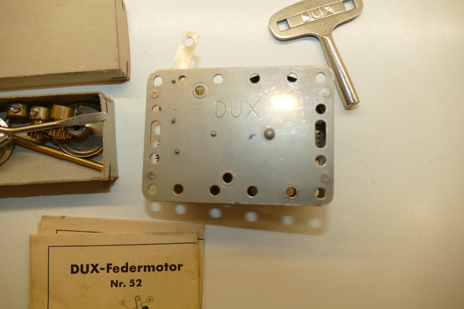Motori: DUX: Federmotor 52 – Nuovo (secondo la descrizione) da Niederhasli venduto da Flash32 3