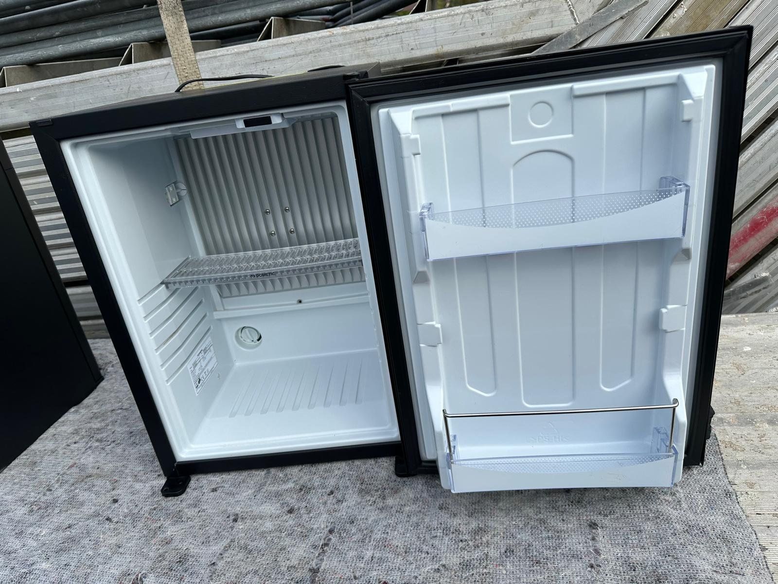 Frigoriferi: Minibar Dometic RH 430 NTE – Usato da Spreitenbach venduto da Space_X 2