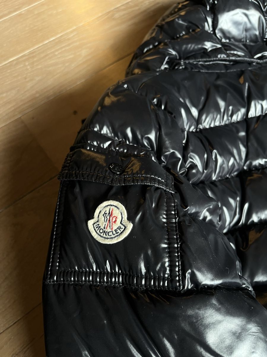 Moncler Giacche: Moncler Daunenjacke Schwarz Grösse 4 – Nuovo (secondo la descrizione) da Zürich venduto da ghome 8