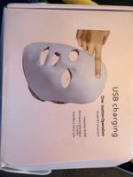 LED Gesichtsmaske mit 7 Farben USB neuwertig weiss