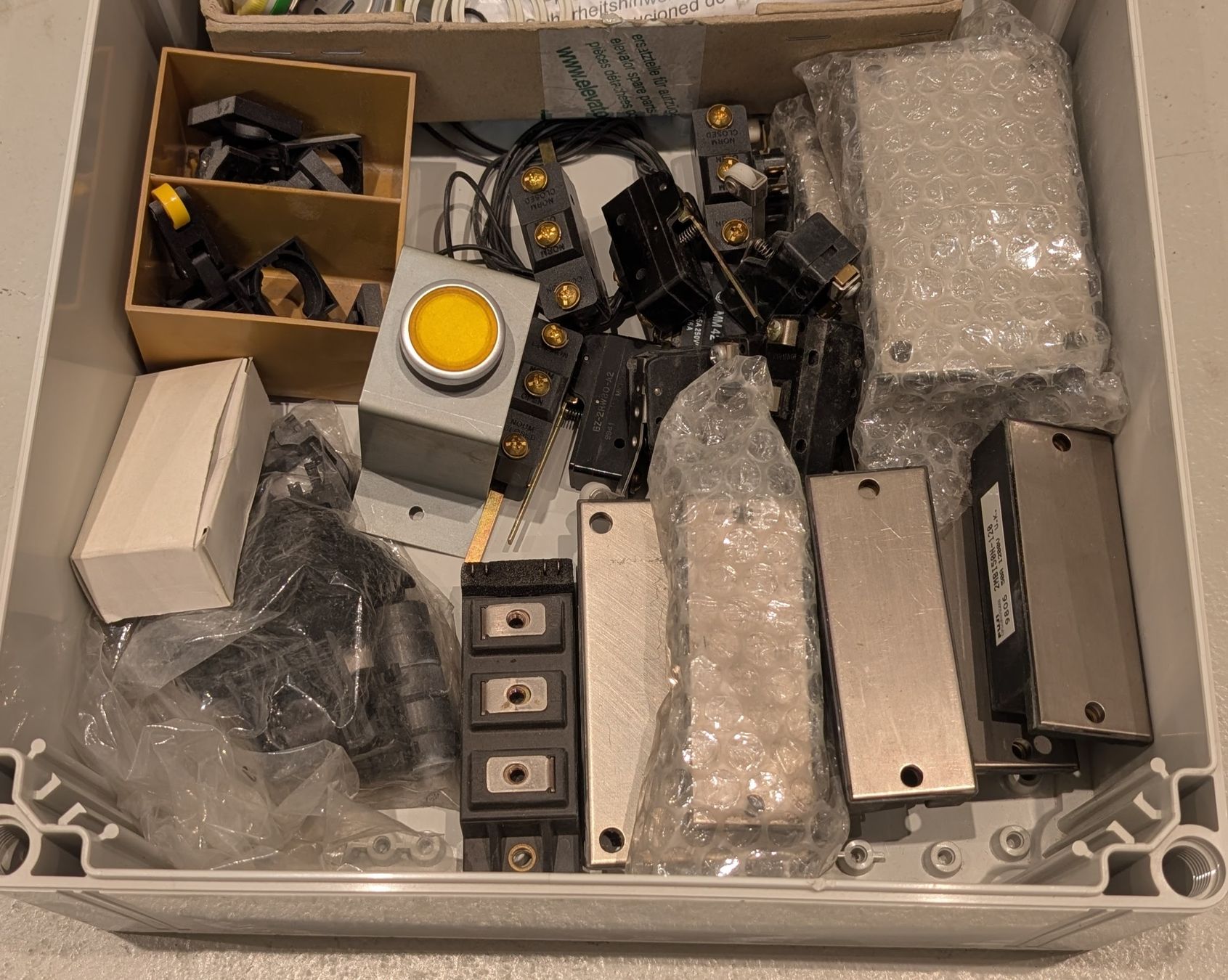 Componenti elettronici: Lift Steuerung Komponenten: Schütze, Schalter, Module – Nuovo (secondo la descrizione) da Volketswil venduto da mar_c5pv 3